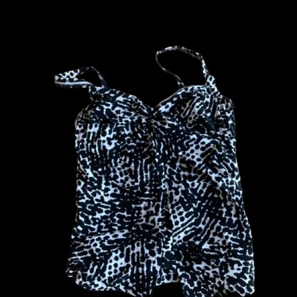 Land’s End Tummy control black and white animal print fly away tankini top 10 - Picture 5 of 10